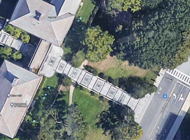 This overhead view of the War Memorial Steps highlights the landings.