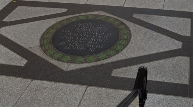 The top landing of the War Memorial Steps